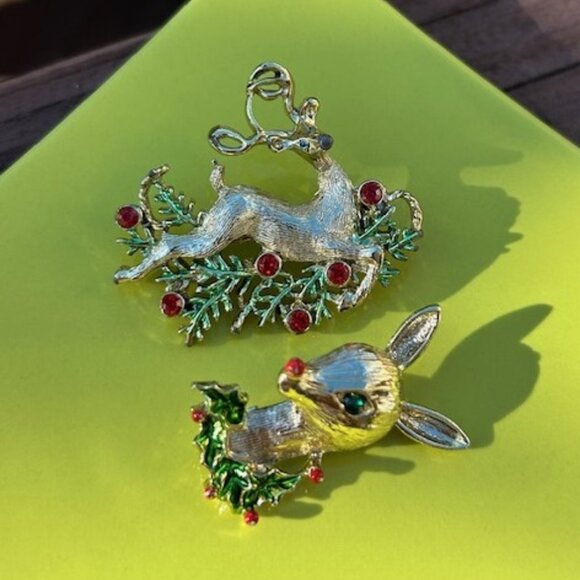 HOLIDAY🎄🎄GERRY’S Reindeer Red Green Rhinestone BROOCH SET - Picture 3 of 6